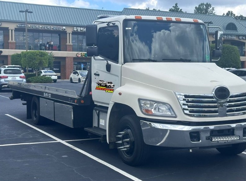 Medium duty tow truck Atlanta flatbed Silverado pickup
